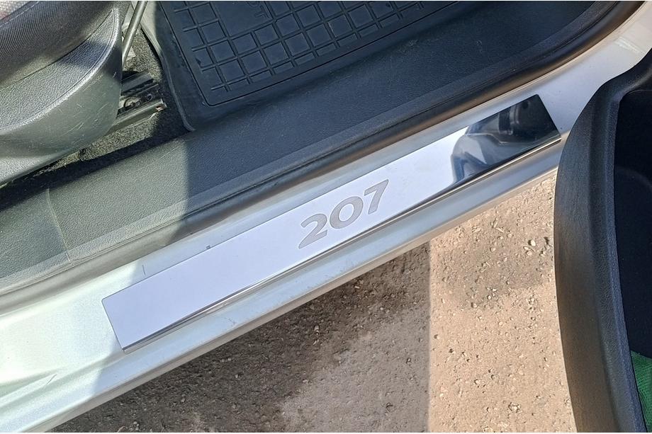 Peugeot 207 2006–2014 гг. Накладки на пороги Carmos (4 шт, нержавейка) Фото 1