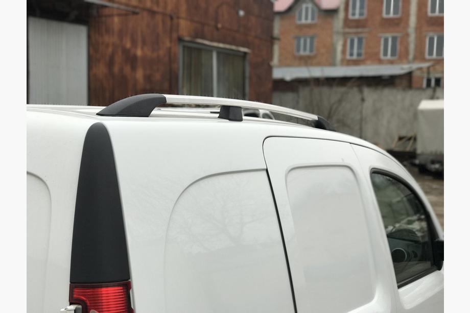 Renault Kangoo 2008–2020 гг. Хромированные Рейлинги Макси база, Пластиковые ножки Фото 7