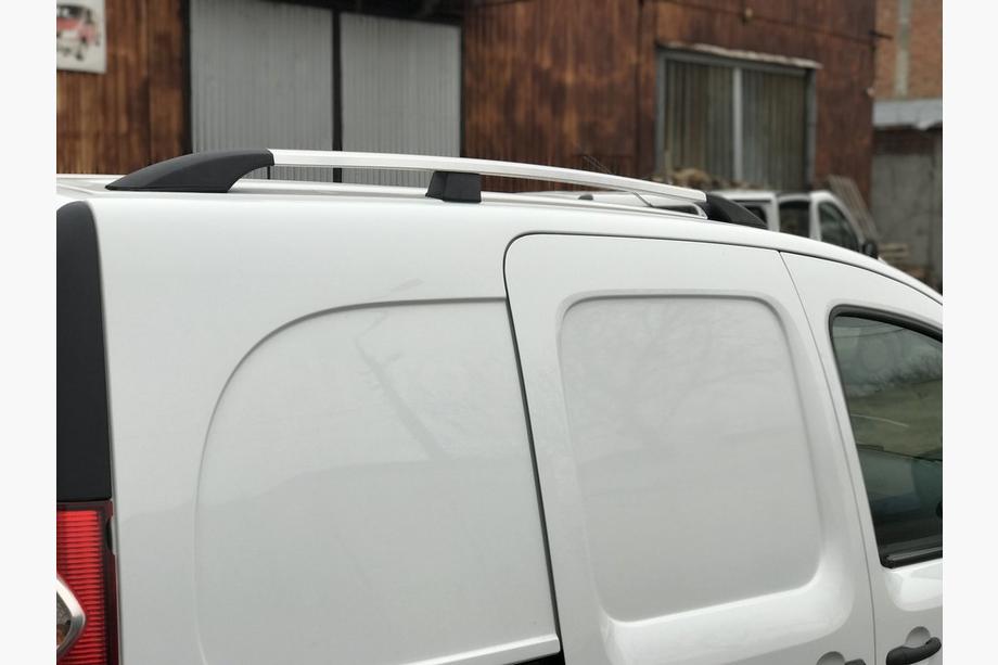 Renault Kangoo 2008–2020 гг. Хромированные Рейлинги Макси база, Пластиковые ножки Фото 8