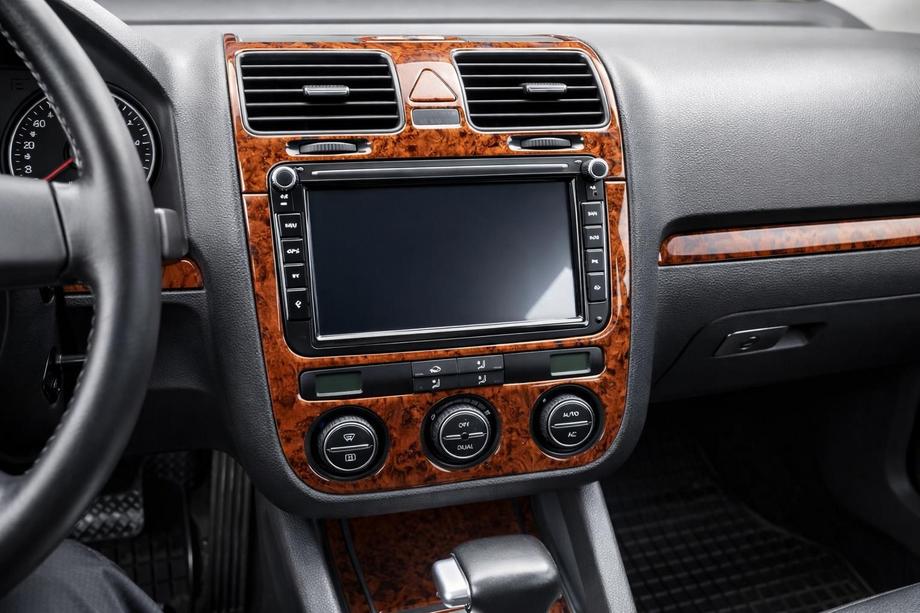Volkswagen Jetta 2006-2011 гг. Накладки на Панель Приборов Дерево Фото 17