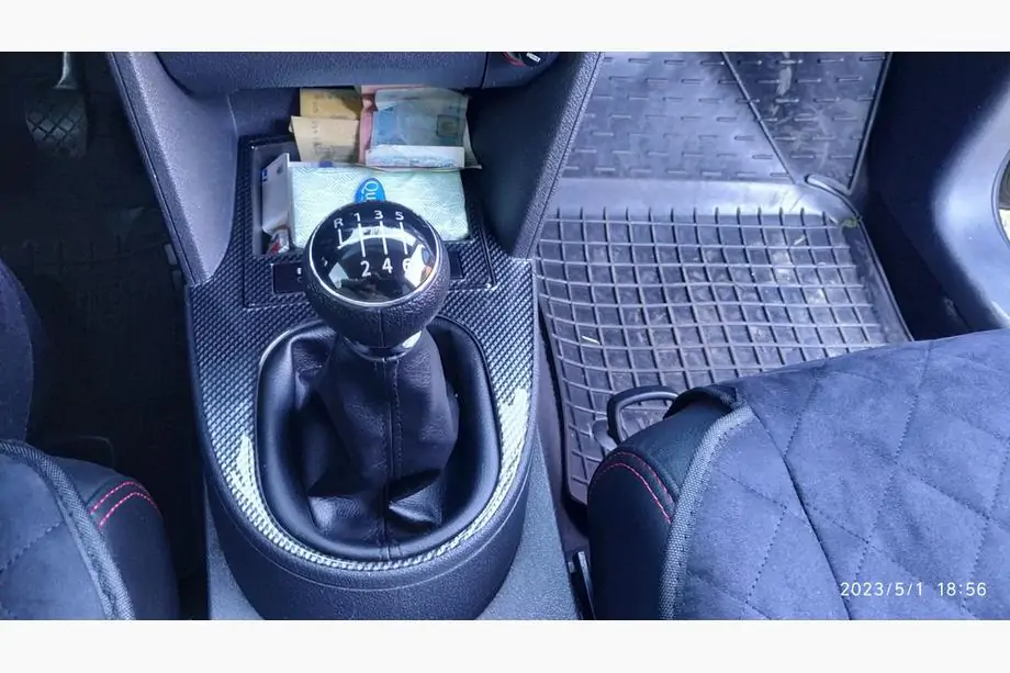 Volkswagen Touran 2003-2010 гг. Накладки на Панель Приборов Титан Фото 13