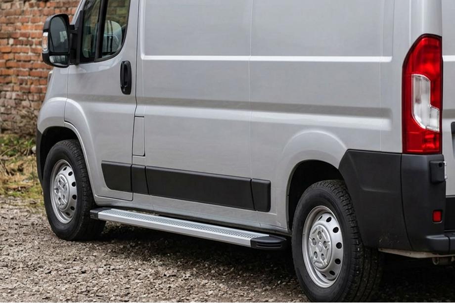 Citroen Jumper 2007-2025 гг. Боковые Подножки Maya V2 (2 шт., Алюминий) Image