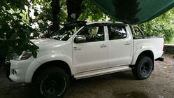 Toyota Hilux 2006-2015 гг. Козырек лобового стекла (на кронштейнах) фото 3