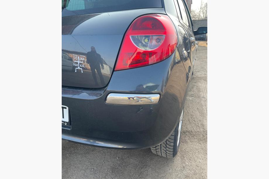 Renault Clio III 2005-2012 гг. Накладки на углы заднего бампера из нержавеющей стали Фото 2