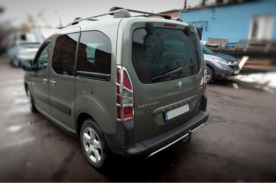 Citroen Berlingo 2008-2018 гг. Хром Накладки на Задние Фонари Угловые (2шт, Пластик) Фото 4
