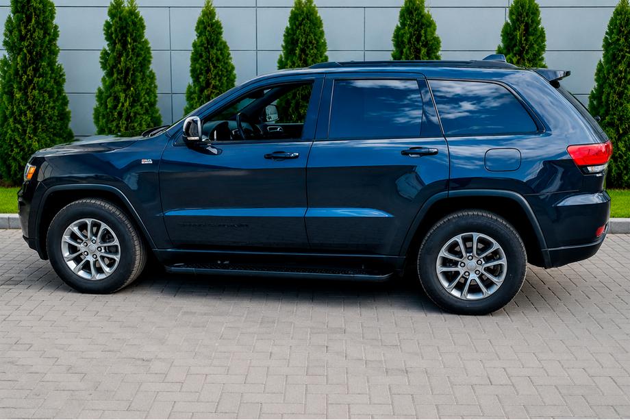 Jeep Grand Cherokee WK2 2010-2021 гг. Боковые Подножки Allmond Black (2 шт., Алюминий) Image