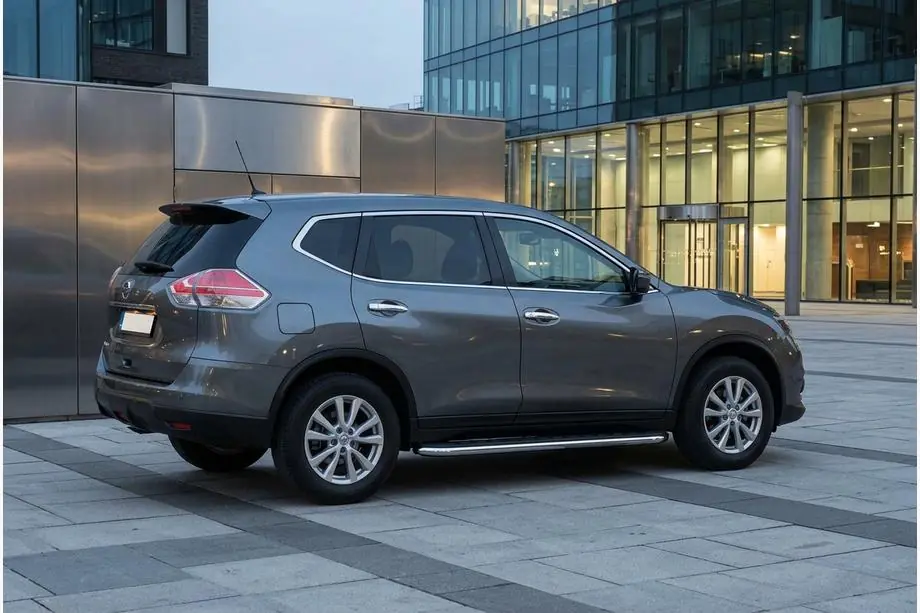Nissan X-trail T32/Rogue 2014-2021 гг. Боковые Подножки Maydos V1 (2 шт., Алюминий и Нержавейка) Image