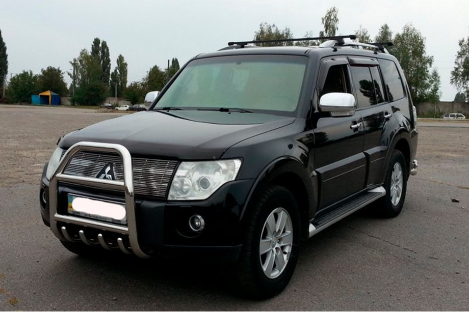 Mitsubishi Pajero Wagon IV 2006-2021 гг. Кенгурятник QT011 (нержавейка) Фото 1