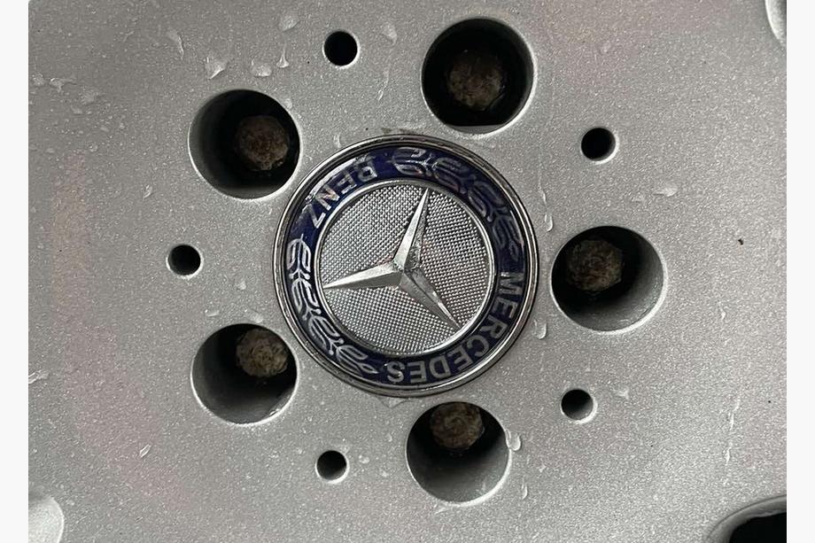 Mercedes-Benz Колпачки на диски 71/75 мм без кольца (4 шт, синие V2) Фото 1