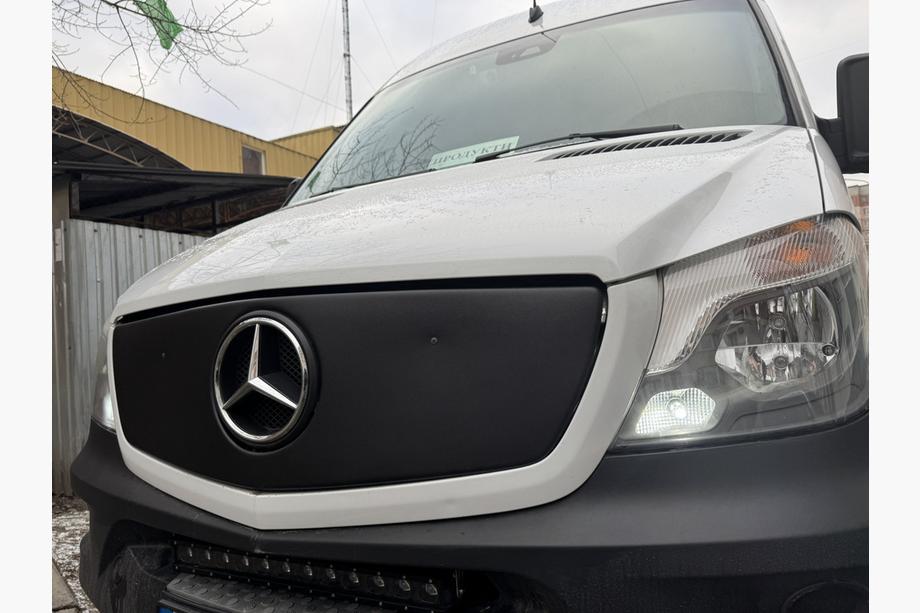 Mercedes Sprinter W906 2006–2018 гг. Зимняя накладка на решетку радиатора V1 (2013↗) Фото 3