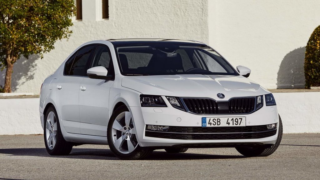 Стали известны подробности Skoda Octavia нового поколения