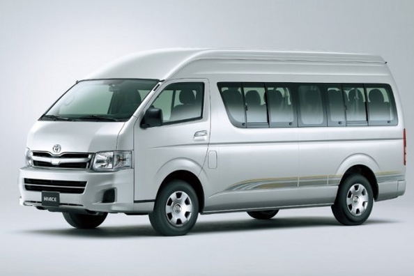 Обзор микроавтобуса Toyota Hiace