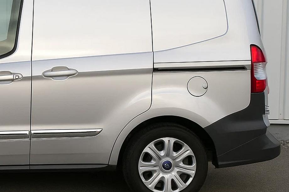 Ford Courier 2014-2023 гг. Молдинги Раздвижных Дверей Нержавеющая Сталь (2 шт.) Image