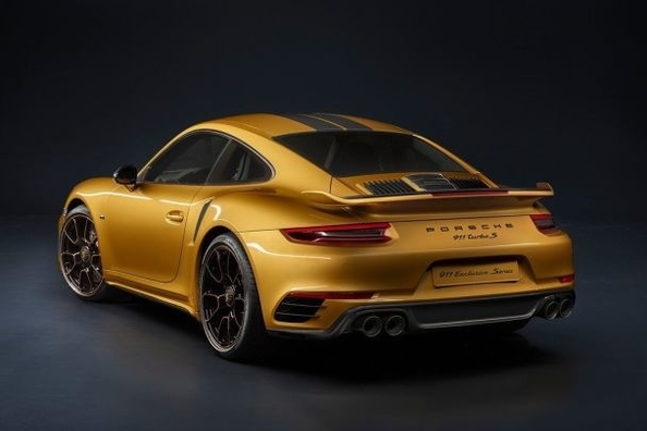 Обзор Porsche 911 Turbo S в модификации Exclusive Series фото 4