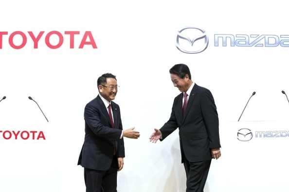 Toyota и Mazda планируют совместные разработки электромобилей фото 2