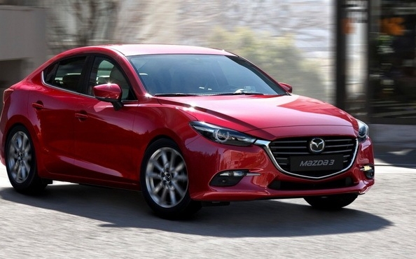 Обзор обновленной Mazda 3