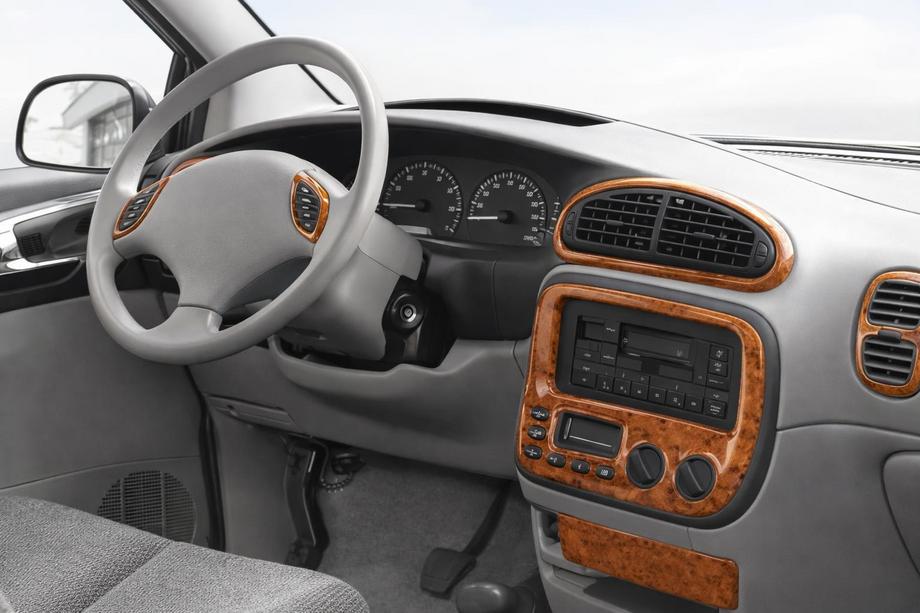 Chrysler Voyager 1996-2001 гг. Накладки на панель приборов (Meric) Image