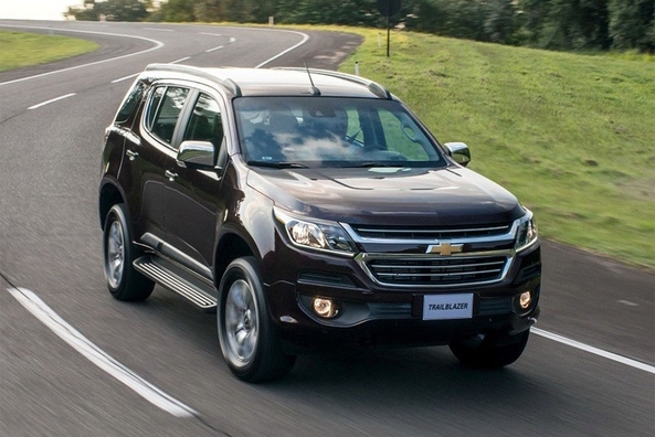 Обзор обновленного внедорожника Chevrolet Trailblazer фото 1