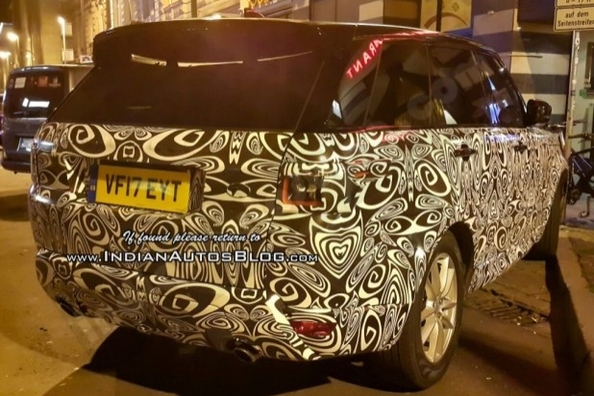 Новый Range Rover Sport был замечен на дорогах Германии фото 1