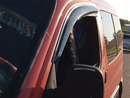 Peugeot Partner 1996-2008 гг. Ветровики на окна (2 шт., Sunplex Sport) фото 7
