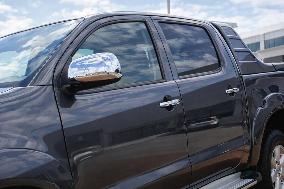 Toyota Hilux 2006-2015 гг. Накладки на Зеркала (2 шт., Нержавейка) Image