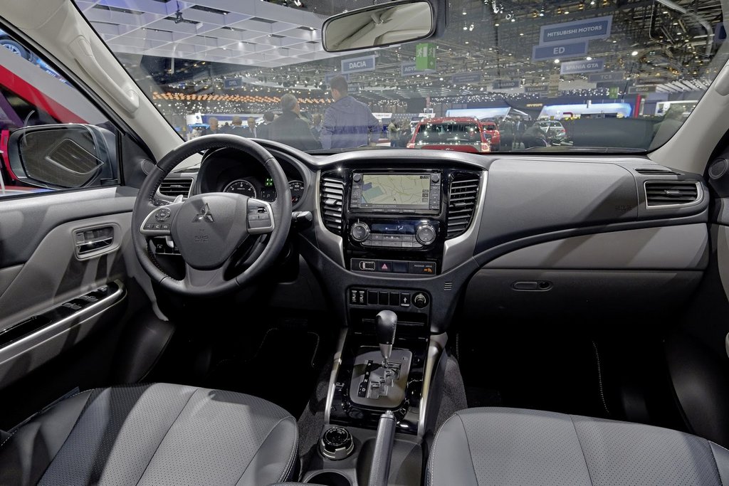 Пикап Mitsubishi L200 пятого поколения