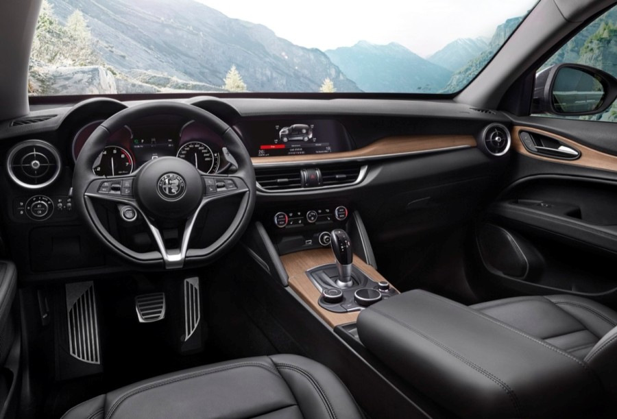 Обзор кроссовера Alfa Romeo Stelvio