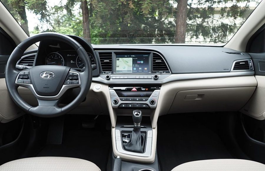 Обзор седана Hyundai Elantra шестого поколения