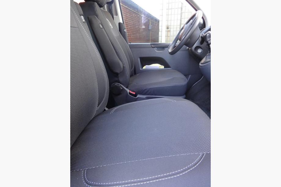 Volkswagen T5 2010-2015 гг. Авточехлы (Эко-кожа↗Ткань, Premium) Передние сиденья (1+1) Фото 10