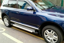 Volkswagen Touareg 2002–2010 гг. Боковые Подножки Allmond Grey (2 шт., Алюминий) фото 1