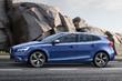 Пятидверный хэтчбек Volvo V40 фото 4