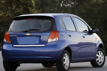 Chevrolet Aveo T200 2002-2008 гг. Накладка на багажник нержавейка фото 1