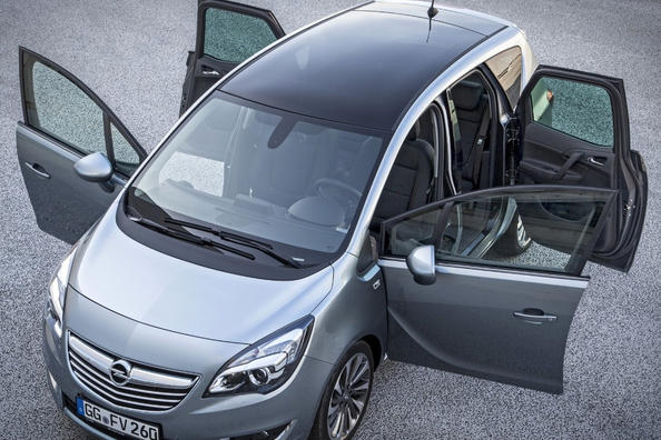 Обзор обновленного компактвэна Opel Meriva