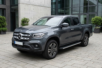 Mercedes X class 2017-2020 гг. Боковые Подножки Maya V1 (2 шт., Алюминий) фото 1