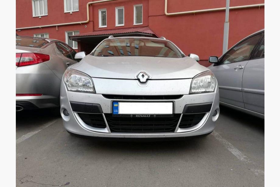 Renault Megane III 2009-2016 гг. Вставки в бампер (2008-2012, 2 шт, грунтованные) Фото 4