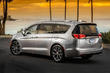 Обзор минивэна Chrysler Pacifica фото 1