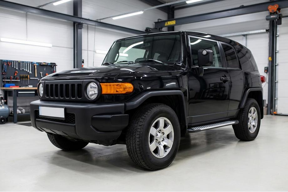 Toyota FJ Cruiser 2006-2022 гг. Боковые пороги Line (2 шт., алюминий) Image
