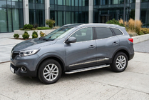 Renault Kadjar 2015-2022 гг. Боковые Подножки Maydos V2 (2 шт., Алюминий и Нержавейка) фото 1