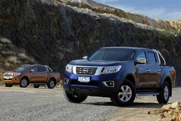 Пикап третьего поколения Nissan Navara NP300 фото 3