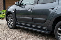 Dacia Duster 2018-2024 гг. Боковые Подножки Allmond Black (2 шт., Алюминий) фото 1