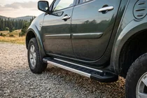 Fiat Fullback 2016- гг. Боковые пороги RedLine V1 (2 шт., алюминий) фото 1