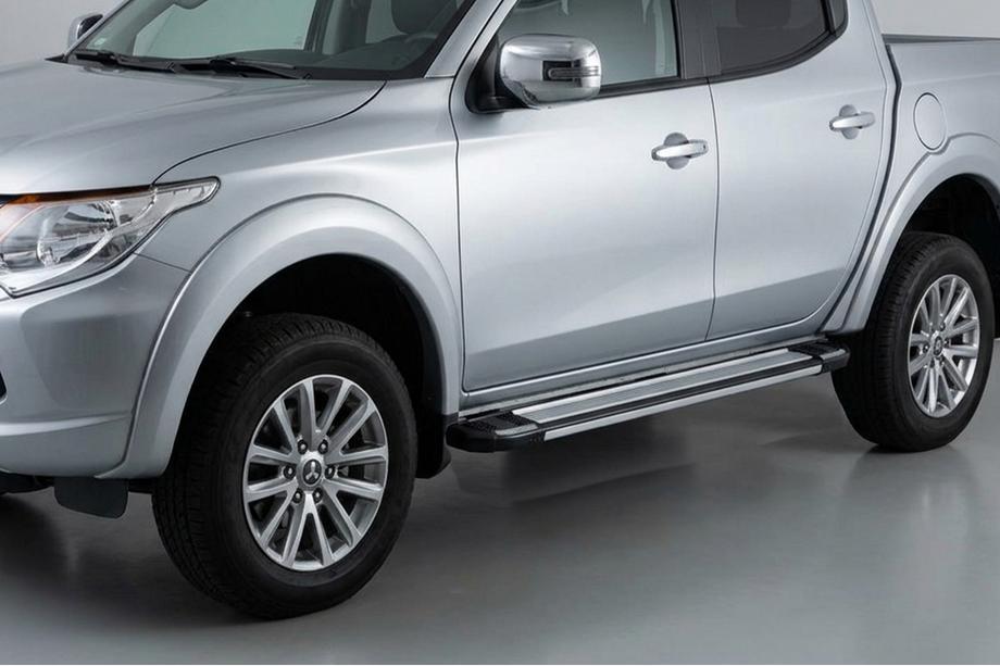 Fiat Fullback 2016- гг. Боковые Подножки Rainbow (2 шт., Алюминий) Image