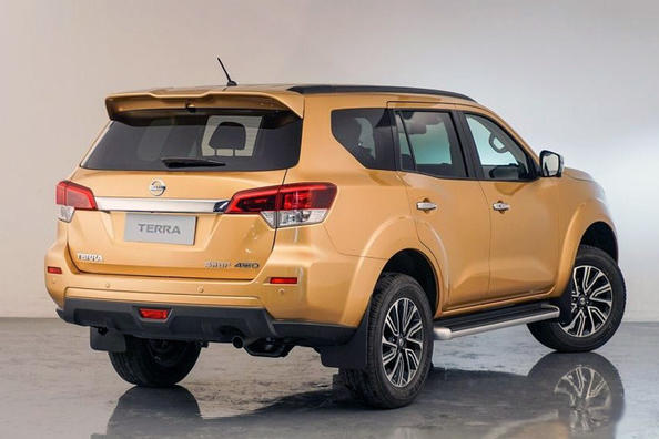 Обзор нового внедорожника Nissan Terra фото 3