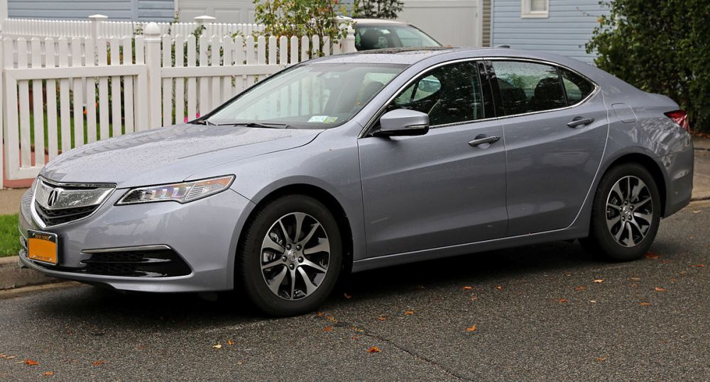Обзор премиального седана Acura TLX