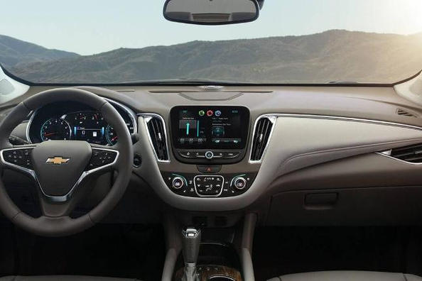 Обзор седана Chevrolet Malibu девятого поколения фото 6