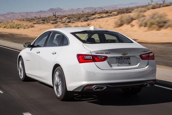 Обзор седана Chevrolet Malibu девятого поколения фото 5