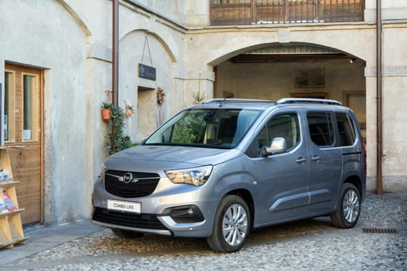 Обзор компактвэна Opel Combo Life нового поколения