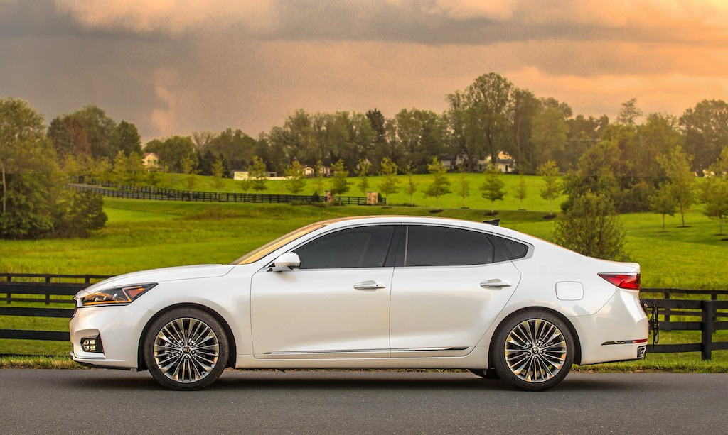 Седан Kia Cadenza: солидность, комфорт и премиальное качество