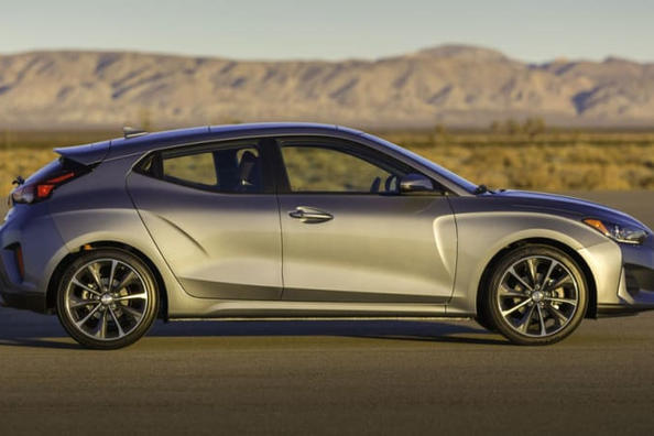 Обзор хэтчбека Hyundai Veloster второго поколения фото 3