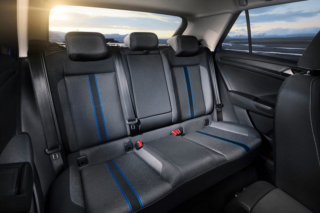 Компактный кроссовер Volkswagen T-Roc